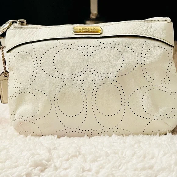 Coach-(2 pc set) Carry All Leather Tote Bag Perforated in Cream - Picture 8 of 8